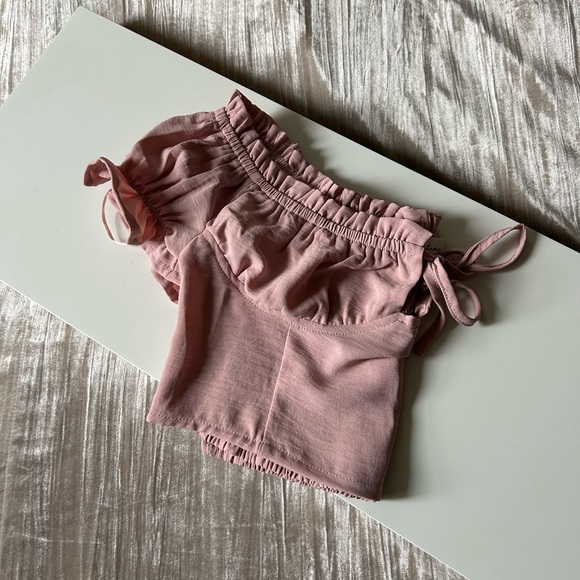 Pink Ruffled Crop Top - Picture 4 of 5